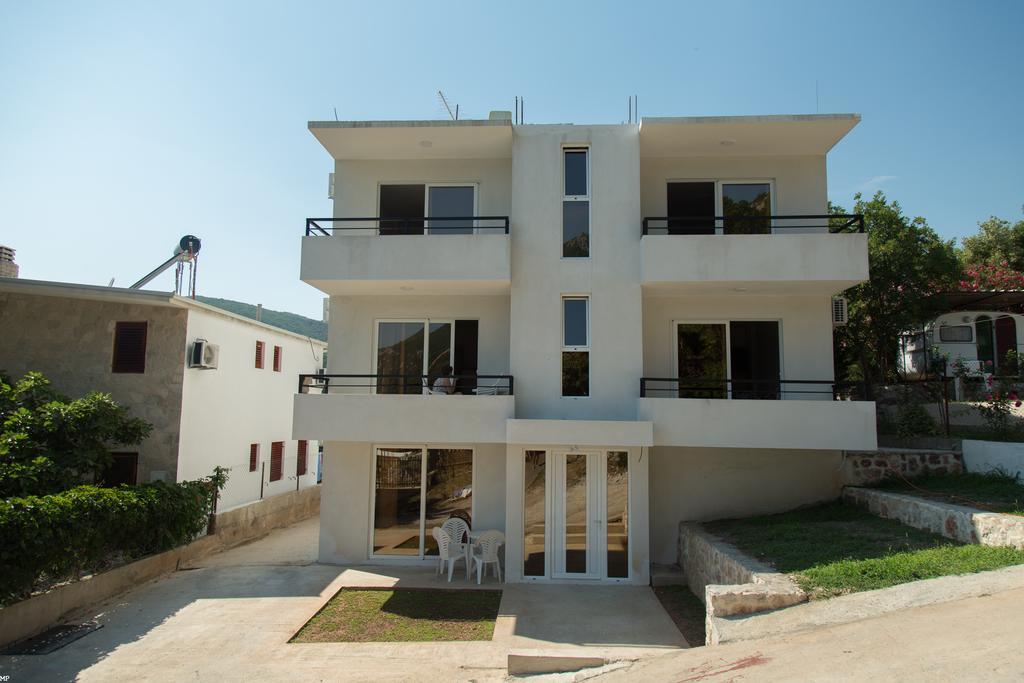 Del Mar Apartments Canj Luaran gambar
