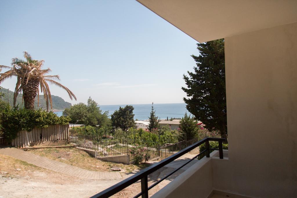 Del Mar Apartments Canj Luaran gambar